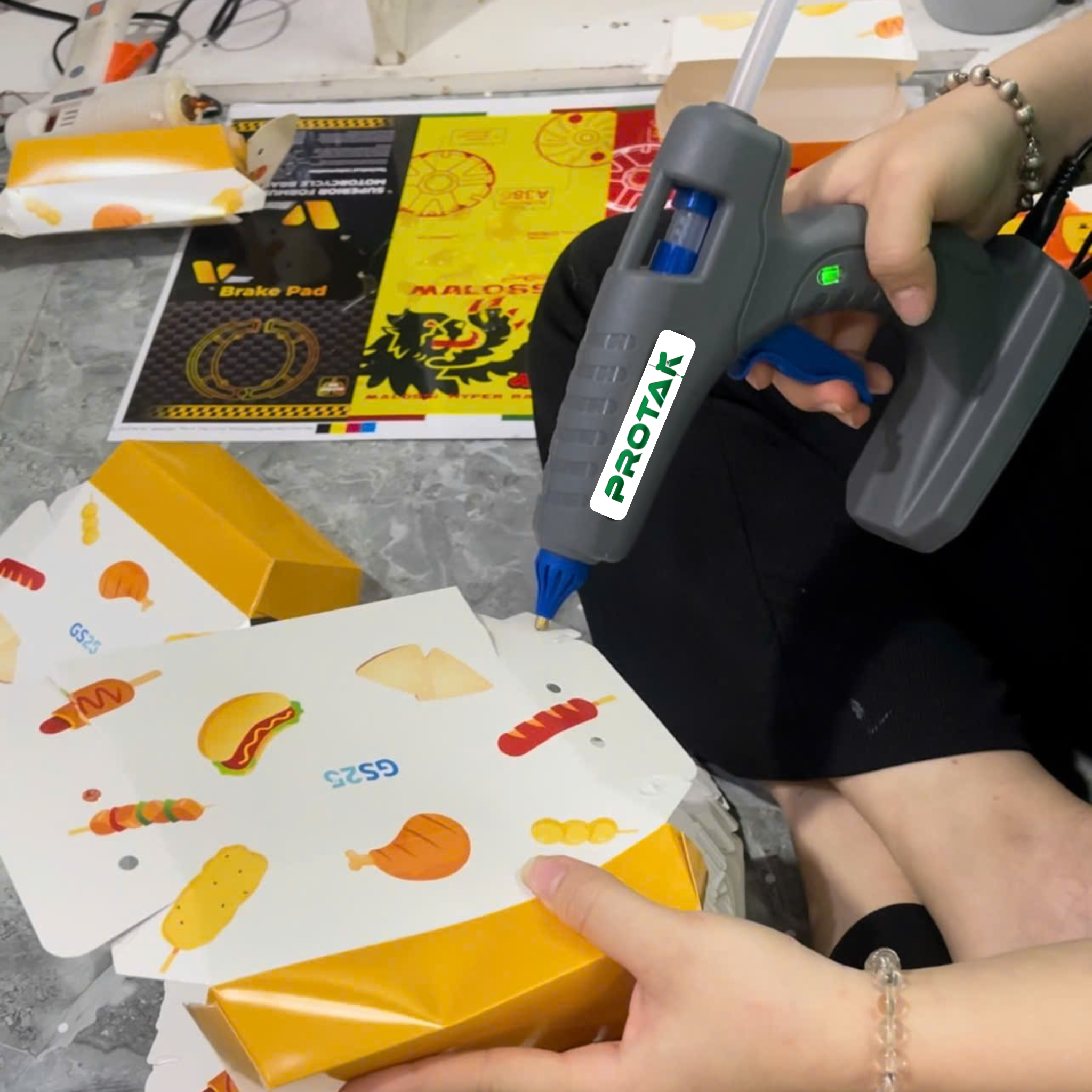 Keo Nến Dán Hộp Giấy Chất Lượng Cao